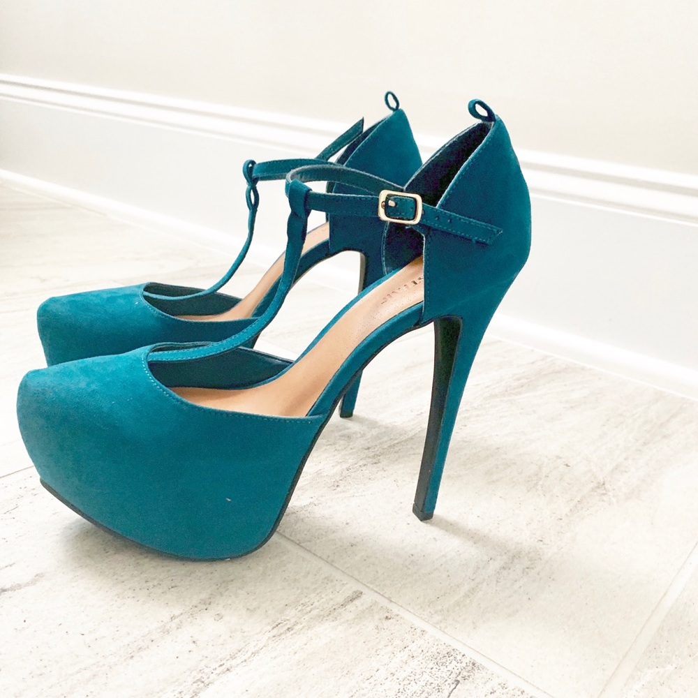 Gorgeous JustFab Turquoise High Heels 💙